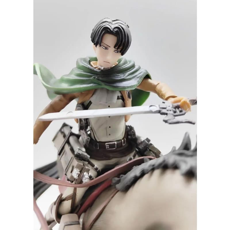 Rivaille Ackerman na koniu Figurka - Attack on Titan™